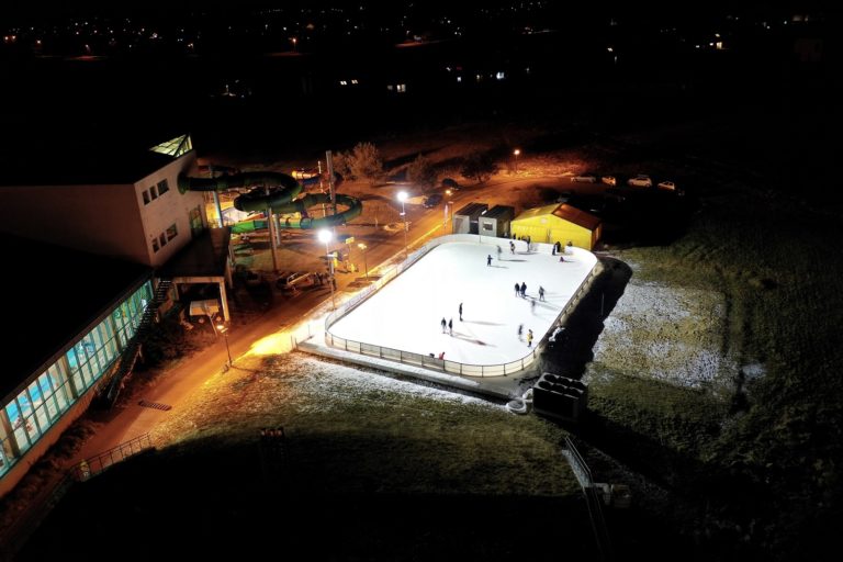 Park Wodny i Hala Sportowa w Tarnowskich Górach Dzieci Lubią Śląskie